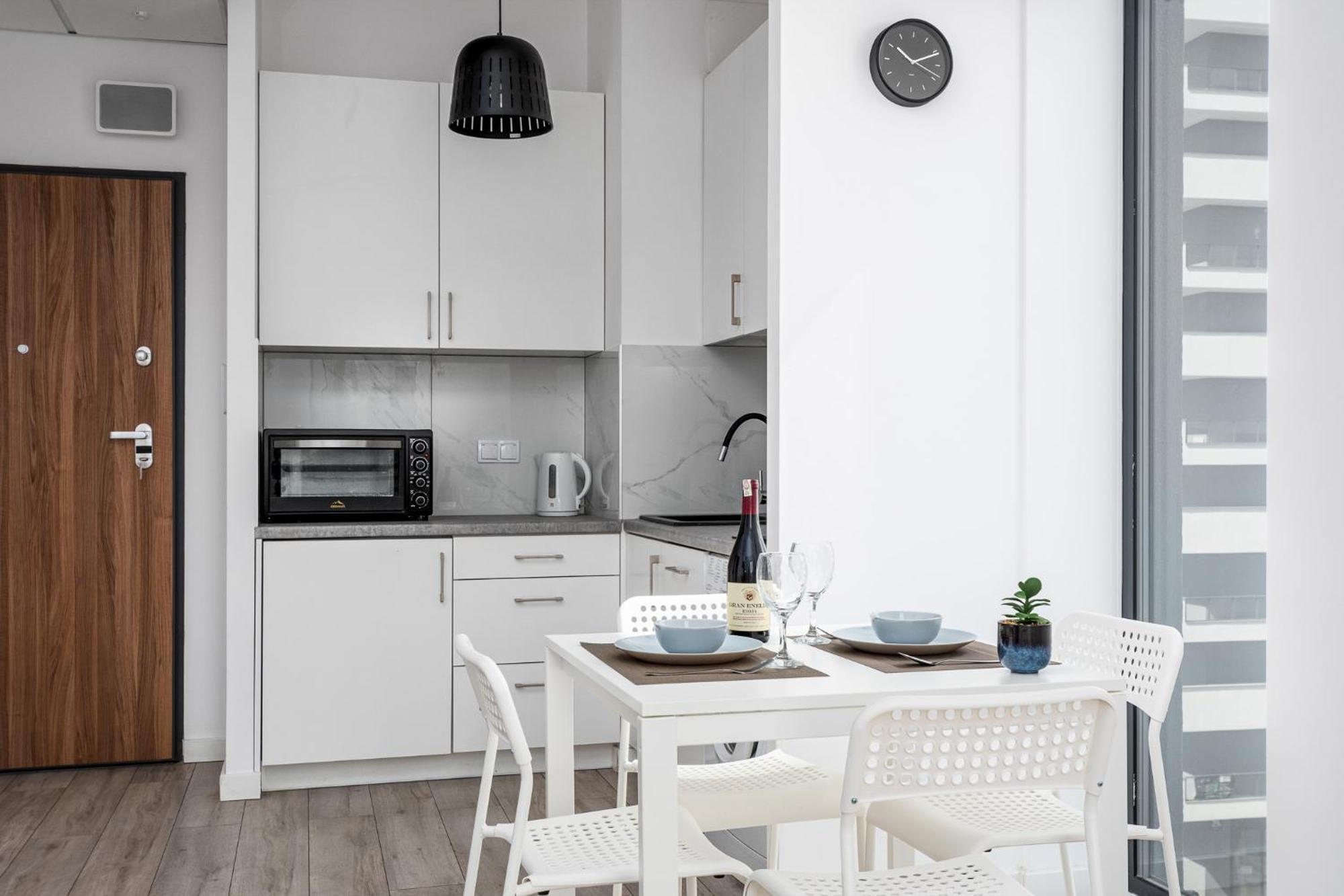 Apart D&K Free Parking Aleja Prymasa Tysiaclecia 83A Apartment Varşovia Exterior foto