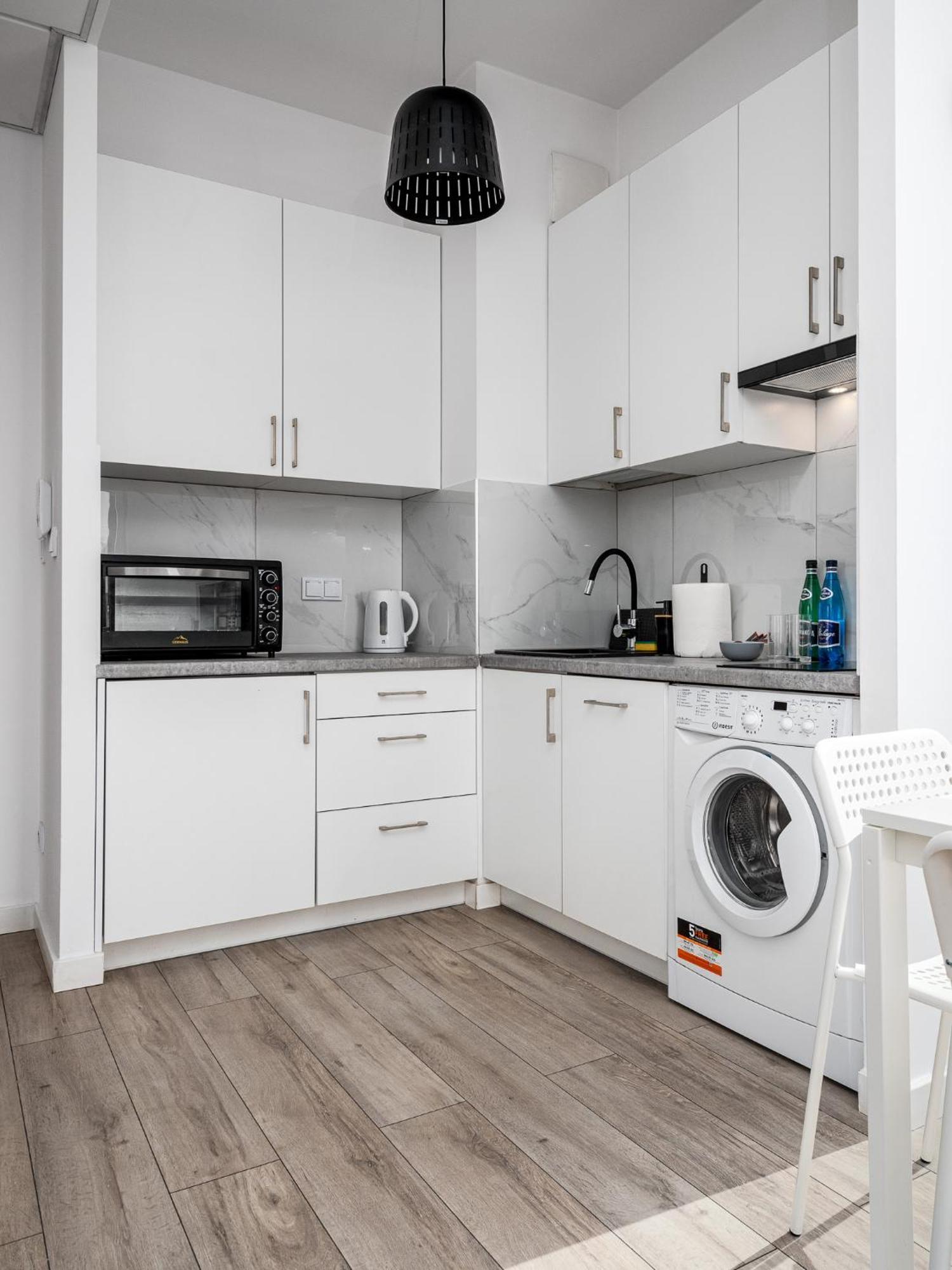 Apart D&K Free Parking Aleja Prymasa Tysiaclecia 83A Apartment Varşovia Exterior foto